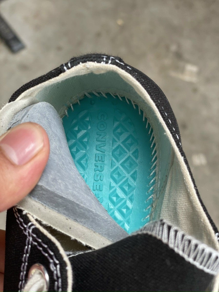 Giày Convesre Cổ Cao Và Thấp Đen