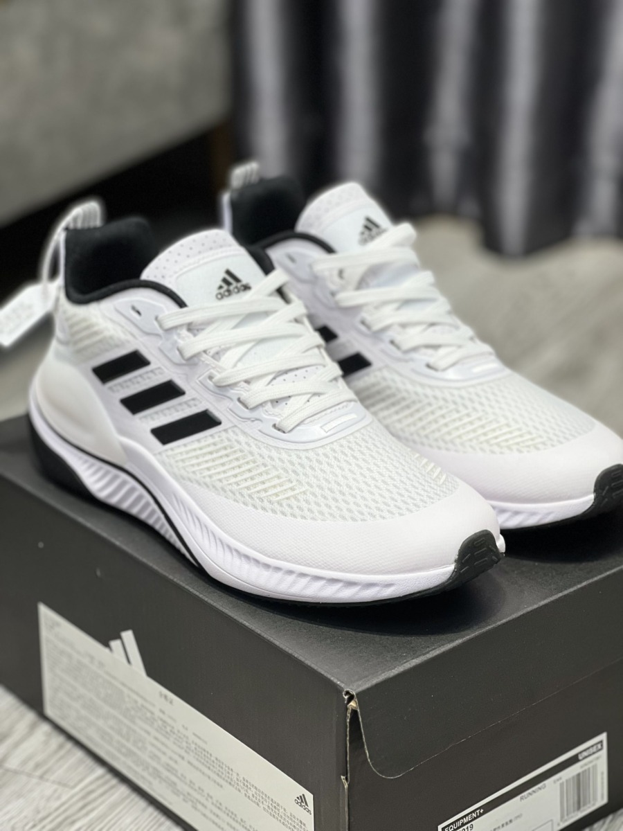 Giày Alpha Magma Màu Trắng 2022