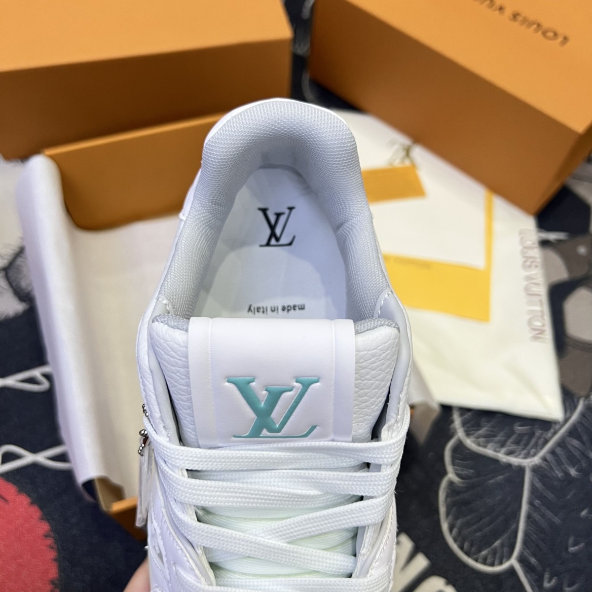 Giày Nữ Louis Vuitton Time Out Trainers White Silver 1A9HBD  LUXITY