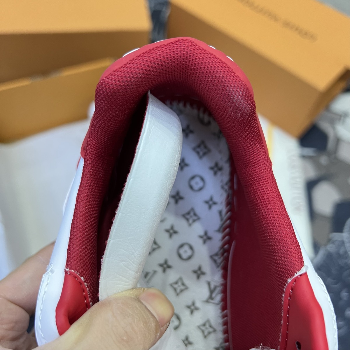 Giày Louis Vuitton LV Trainer 23 White Red Like Auth