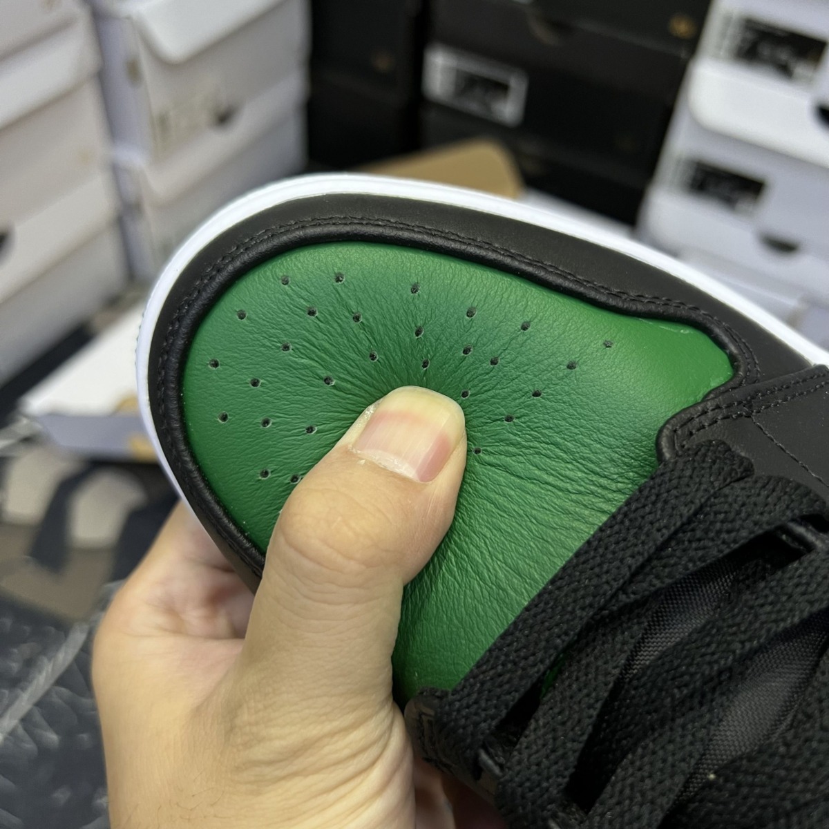 Giày Air Jordan 1 Low GS ‘Green Toe’