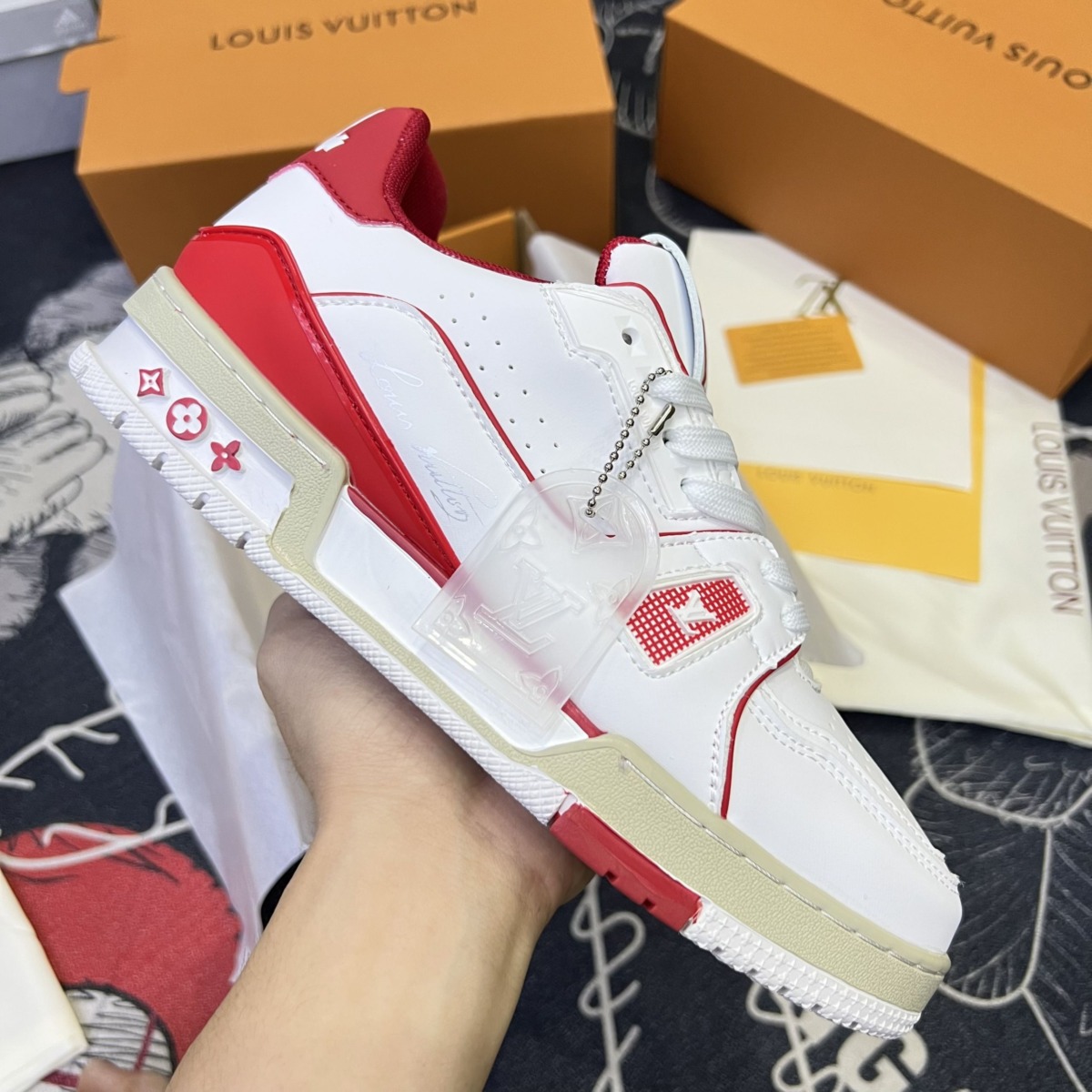 Giày Louis Vuitton LV Trainer 23 White Red Like Auth