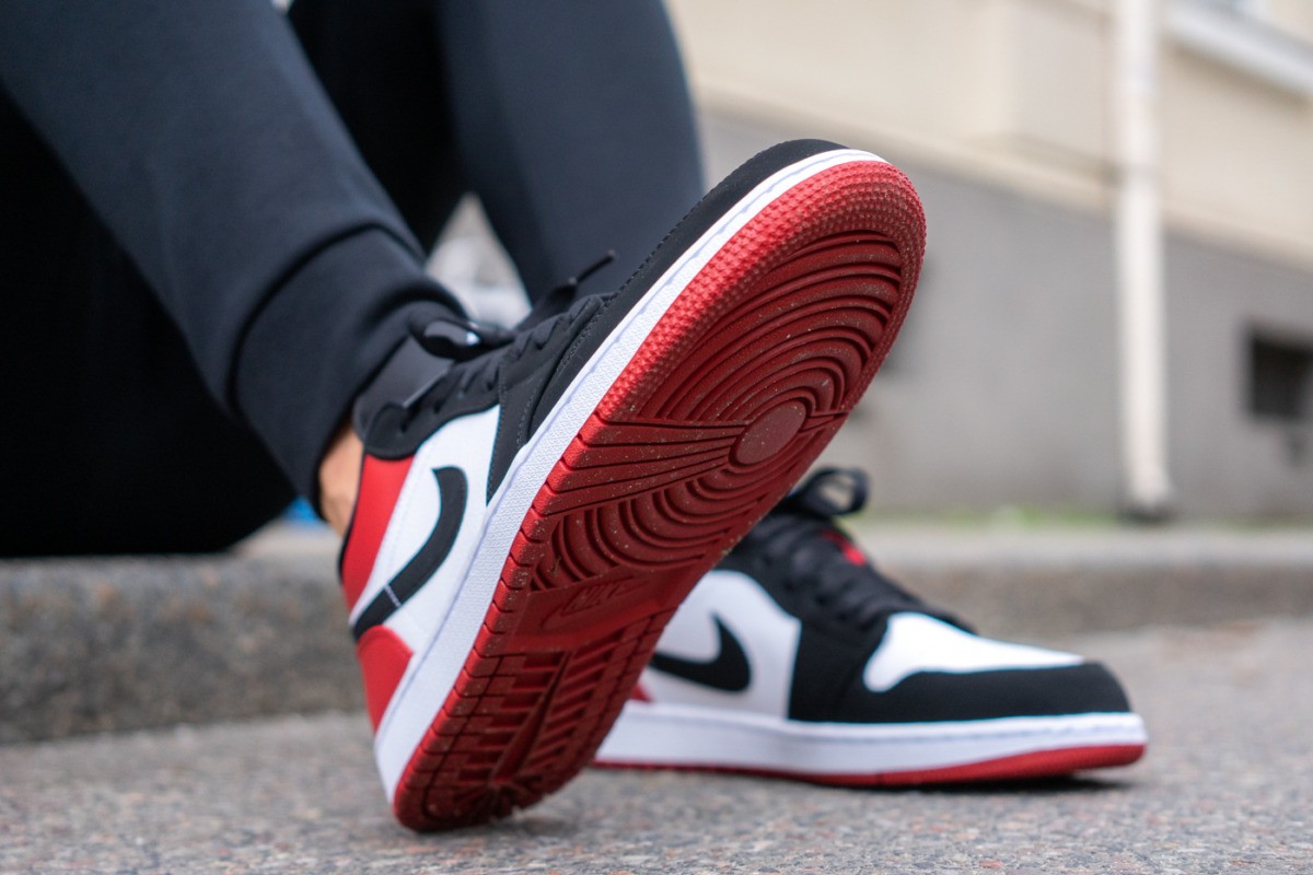 Giày Nike Air Jordan 1 Low ‘Black Toe’