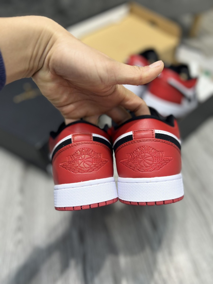 Giày Nike Air Jordan 1 Low ‘Black Toe’ Like Auth