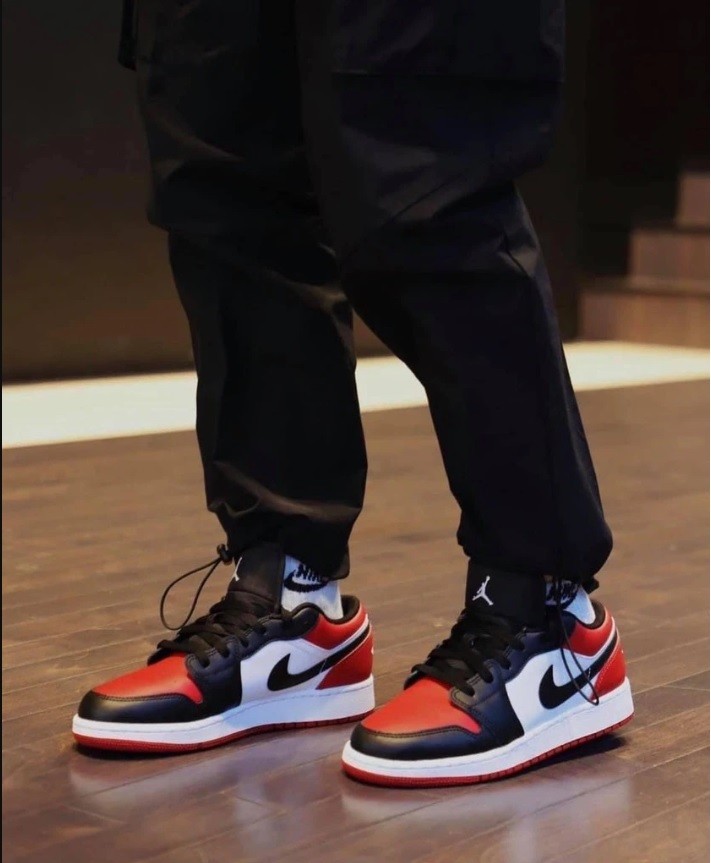 Giày Nike Air Jordan 1 Low 'Bred Toe' Mũi Đỏ