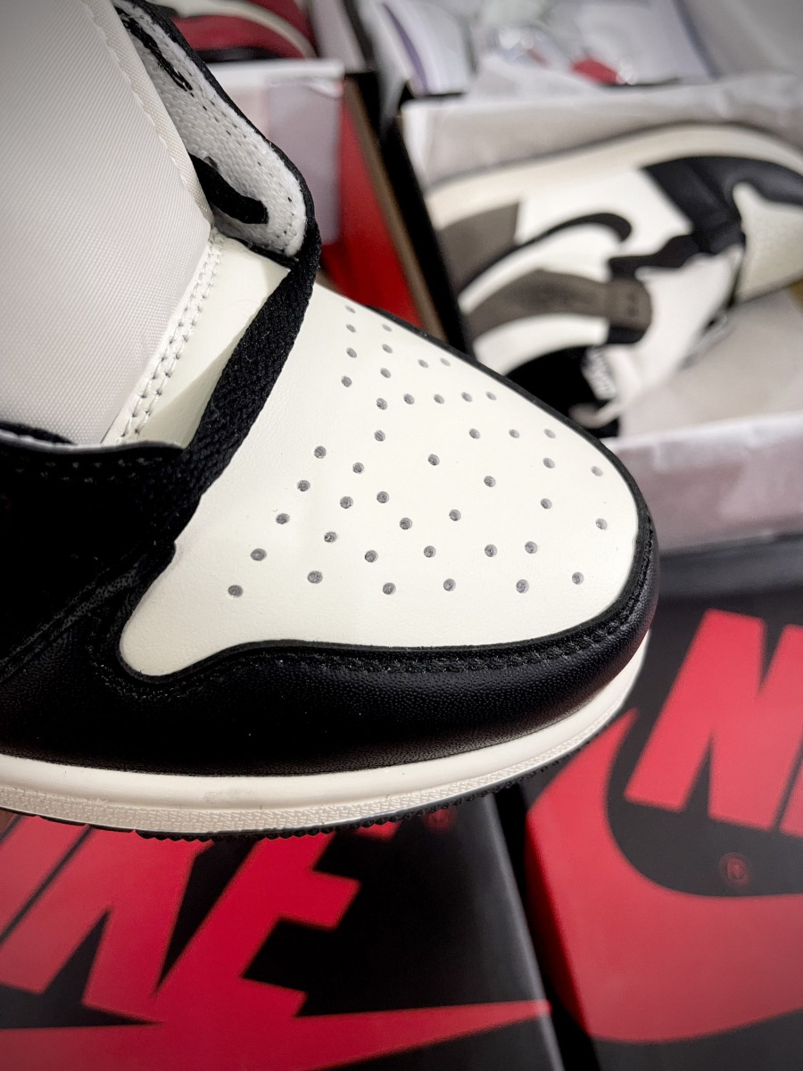 Giày Nike Air Jordan 1 Retro High OG Dark Mocha