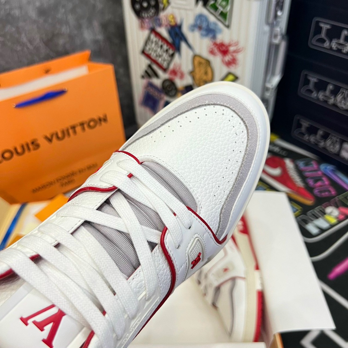 Giày LV Trainer #54 White Red Auth Tuồng