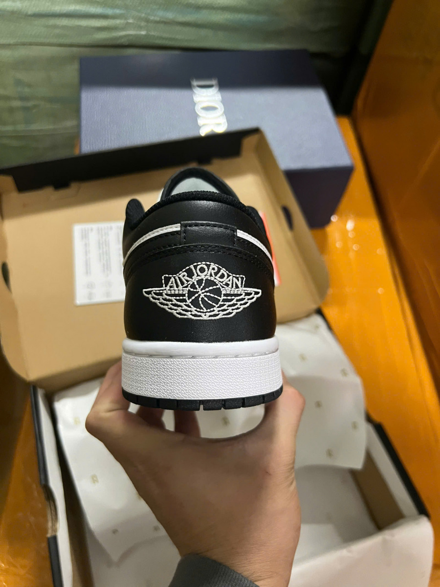 Giày Nike Air Jordan 1 Low Reverse Panda Best Quality